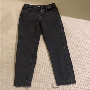 urban outfitters mom jeans